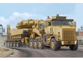 Збірна модель 1/35 Вантажний тягач M1070 та напівпричіп-транспортер важкого обладнання M1000 HobbyBoss 85502 Збірна модель 1/35 Вантажний тягач M1070 та напівпричіп-транспортер важкого обладнання M1000 HobbyBoss 85502